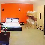 Godija & Ξενοδοχείο 4*