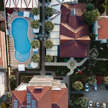 Godija & Hotell Velipojë